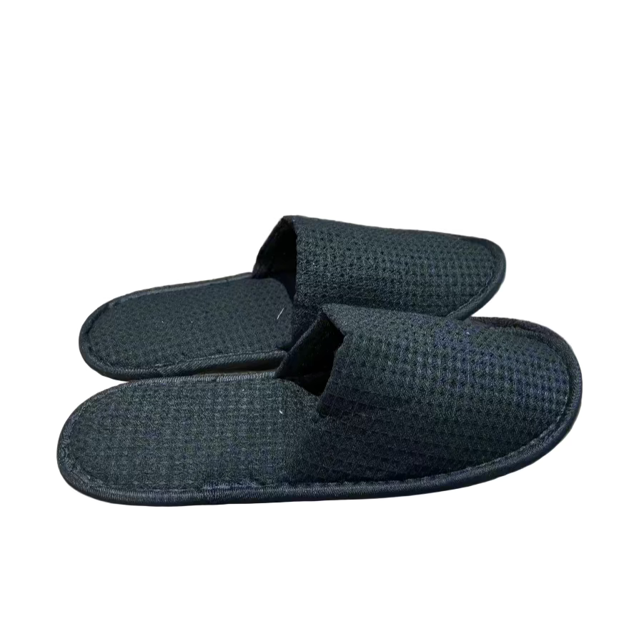 PANTUFLAS NEGRAS